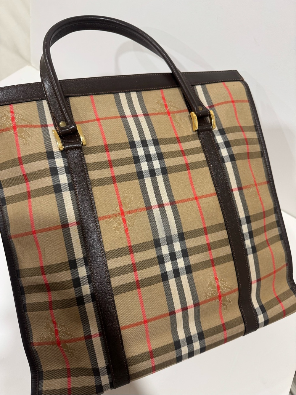 Burberrys Nova Check
England Sac Plat Large Tote! - Picture 3 of 11